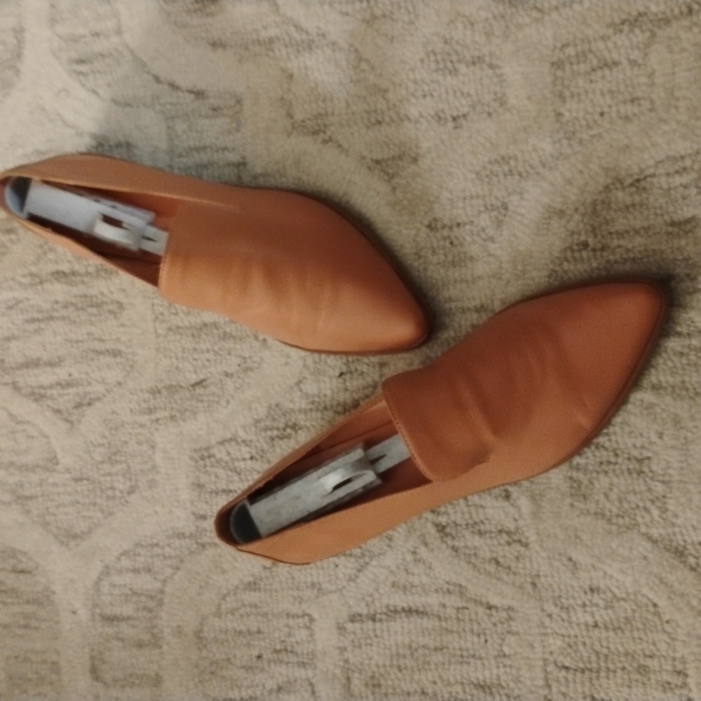 Treasure & Bond Kena Coral Leather Flats - Picture 7 of 9